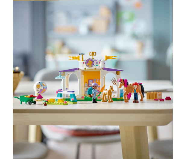 LEGO Friends 41746 Szkolenie koni - 1144365 - zdjęcie 13